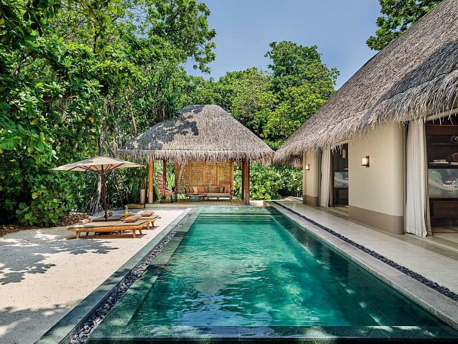 TWO-BEDROOM LUXURY BEACH VILLA WITH 2-POOL